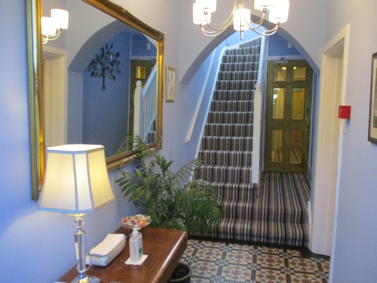 Rooms and Facilities Gate Lodge